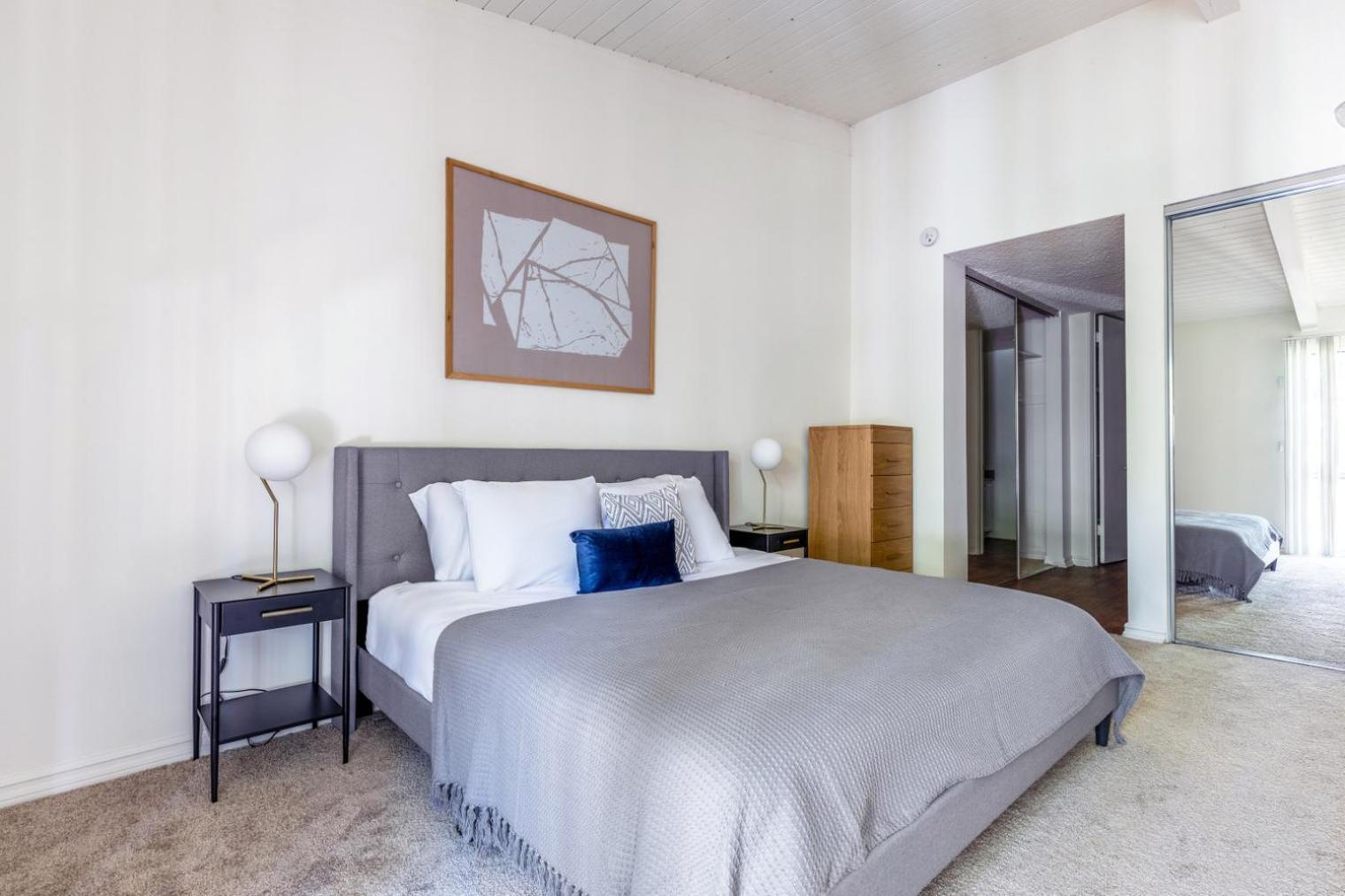 Apartment Culver 2br W Gym Pool Nr Shops Lax-344 *