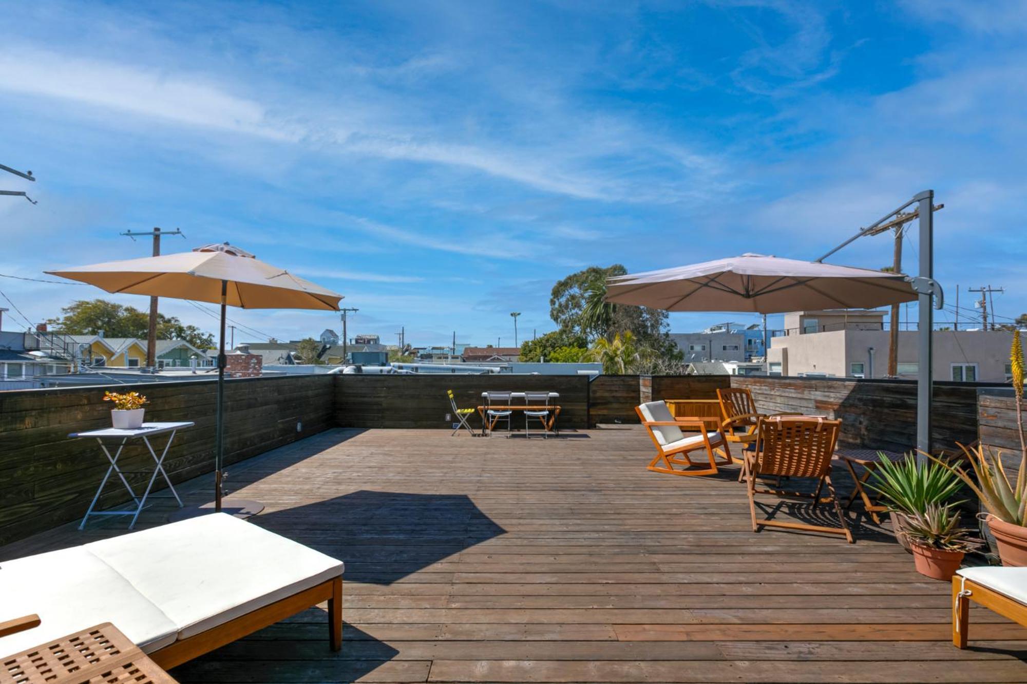 Venice Beach Bungalow By Artspace Locations Los Angeles