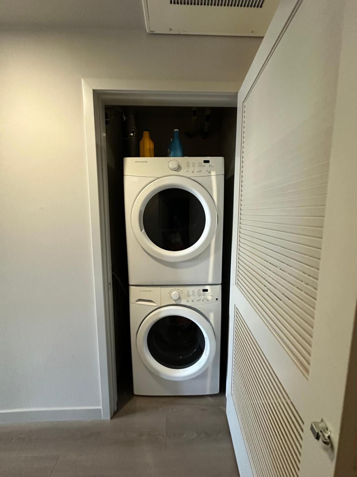Apartment Luxury 2br Located Dtla *