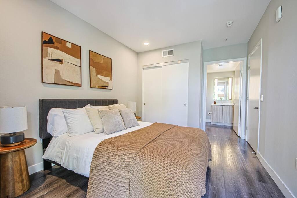 Trendy & Comfy 4bdr Townhouse In Hollywood Apartment Los Angeles