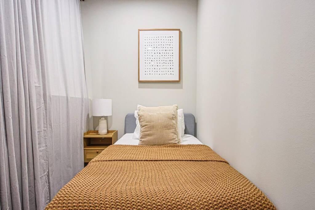 Trendy & Comfy 4bdr Townhouse In Hollywood Apartment *
