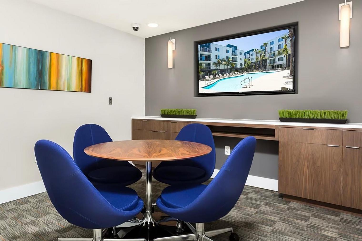 Playa Vista 1br W Pool Gym Spa Nr The Beach Lax-138 Los Angeles