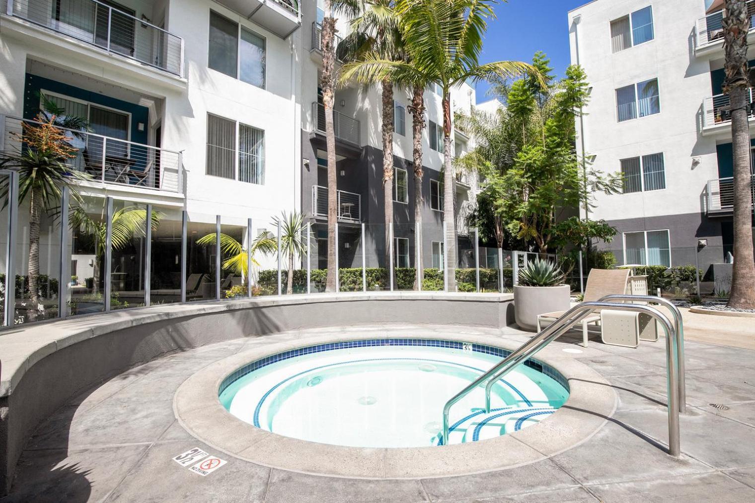 Apartment Playa Vista 1br W Pool Gym Spa Nr The Beach Lax-138 *