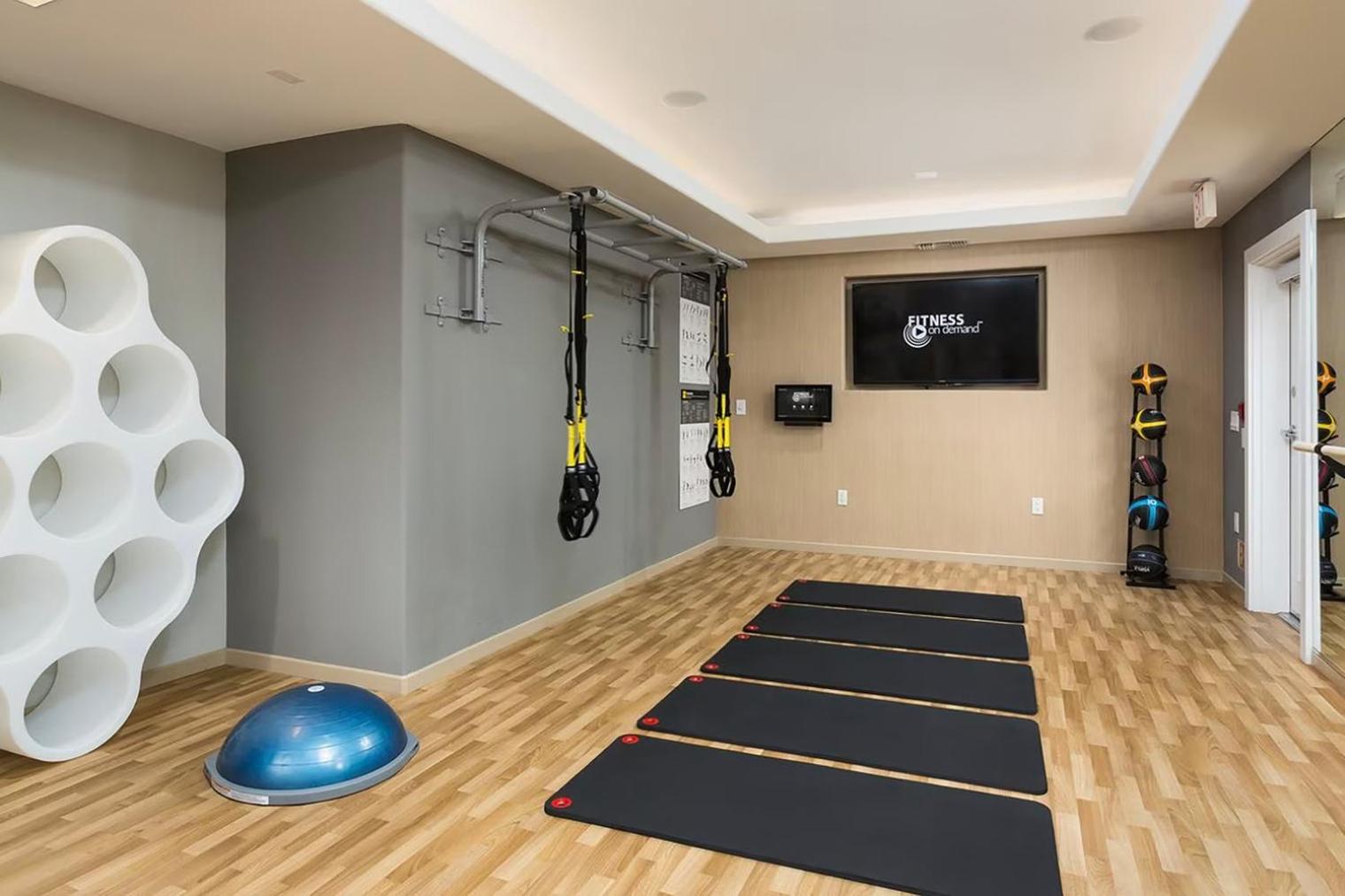 Playa Vista 1br W Pool Gym Spa Nr The Beach Lax-138 Apartment Los Angeles