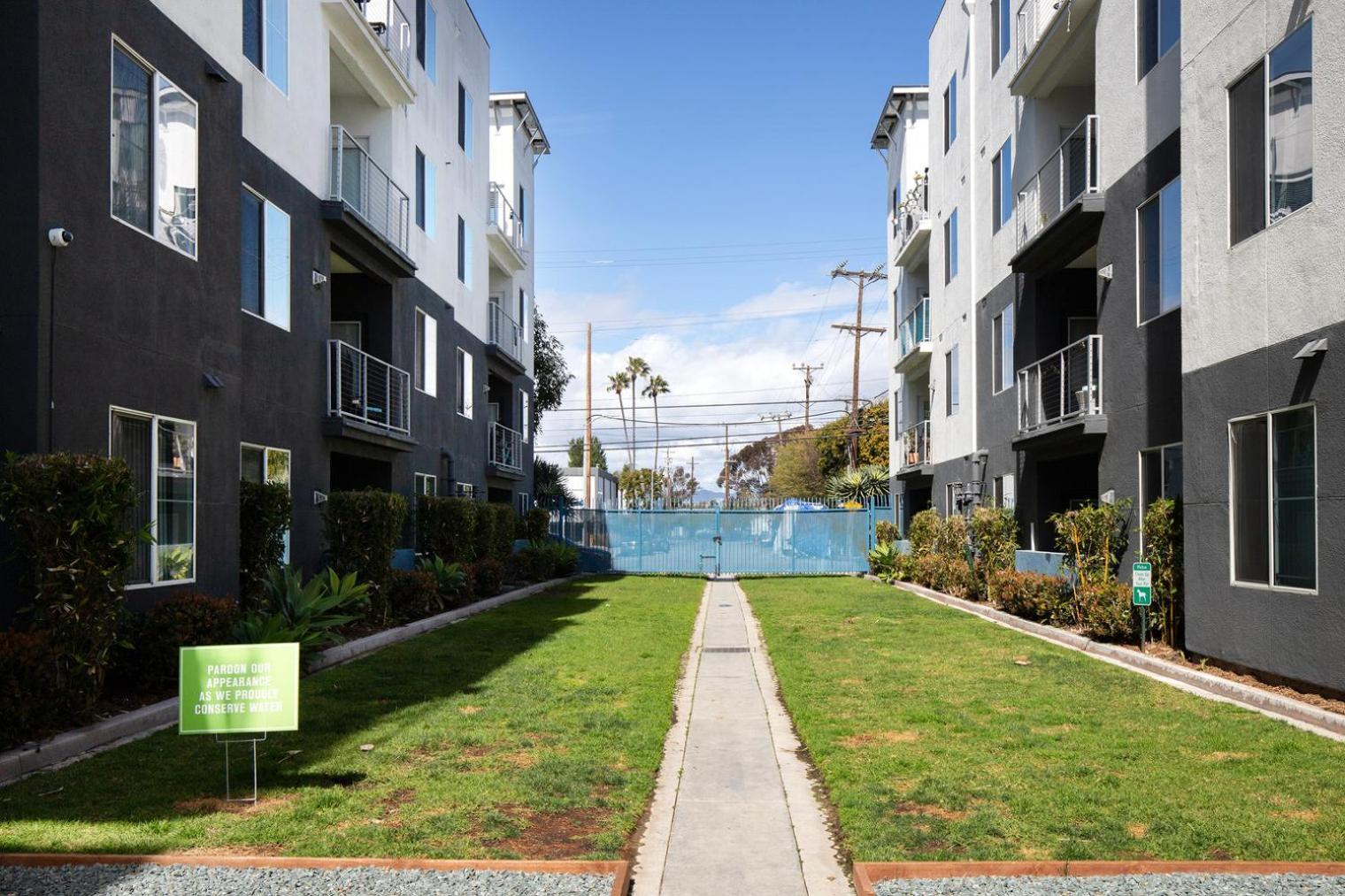 Playa Vista 1br W Pool Gym Spa Nr The Beach Lax-138 Los Angeles