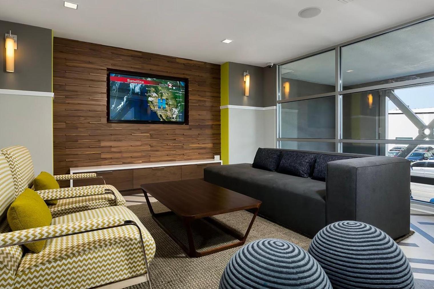 Apartment Playa Vista 1br W Pool Gym Spa Nr The Beach Lax-138 *