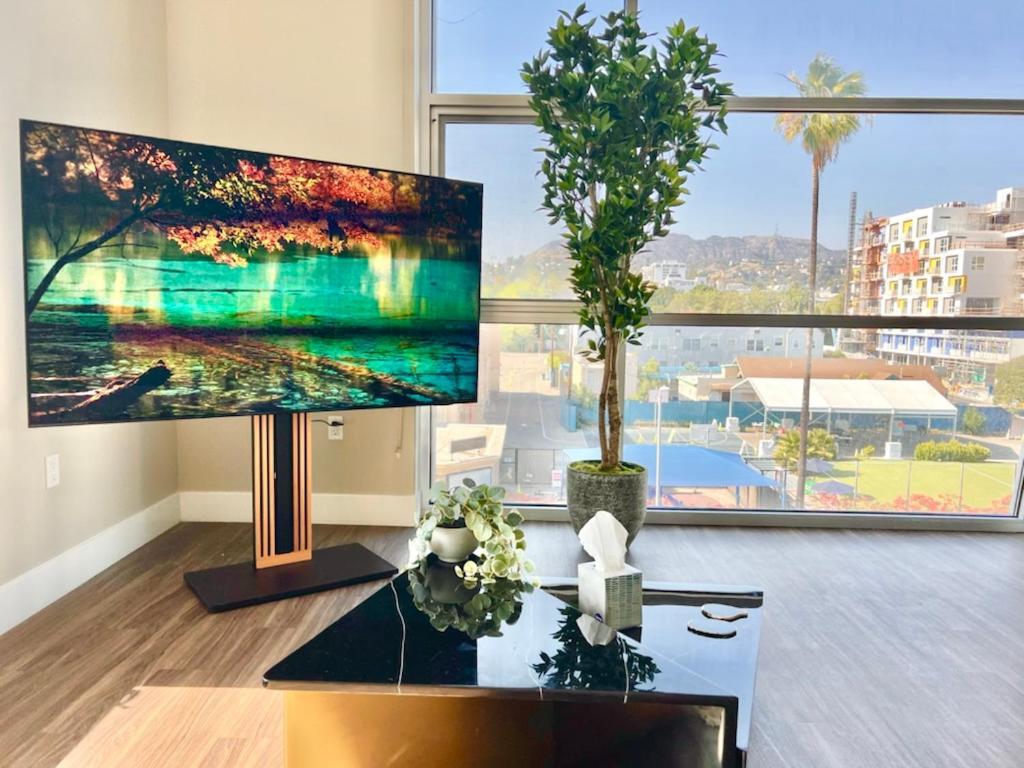 Hollywood Sign View 2 Bed 2 Bath Premium Corner Los Angeles