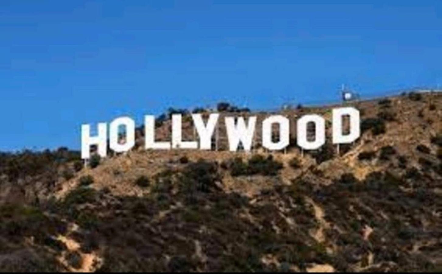 Spacious 22, Wi-fi, Pool, Hot Tub, 24hr Gym * Los Angeles