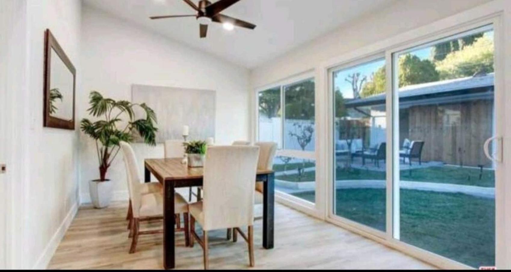 Spacious 4bed 2bath, Gated Pool, Wi-fi, Garage Holiday home *