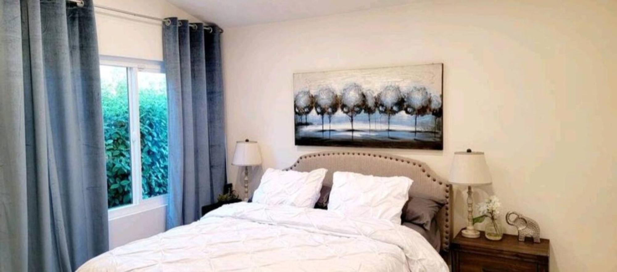 Holiday home Spacious 4bed 2bath, Gated Pool, Wi-fi, Garage Los Angeles