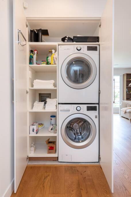 Exclusive Luxury 2br With Private Patio Apartment Los Angeles