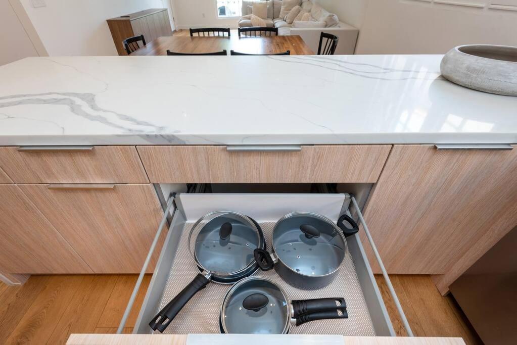 Apartment Exclusive Luxury 2br With Private Patio Los Angeles