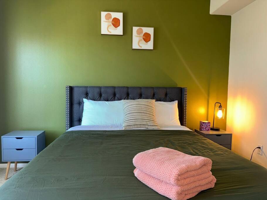 Apartment Classy And Comfy Unit Los Angeles