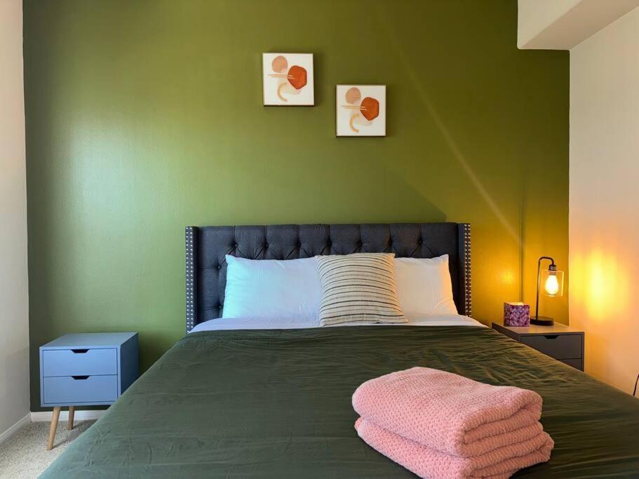 Classy And Comfy Unit * Los Angeles