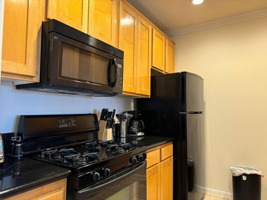 Apartment Classy And Comfy Unit *