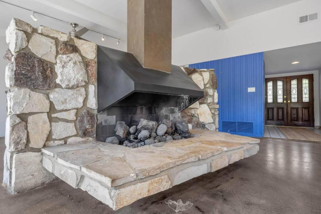 Oakdale Retreat With Pool & Holiday home *