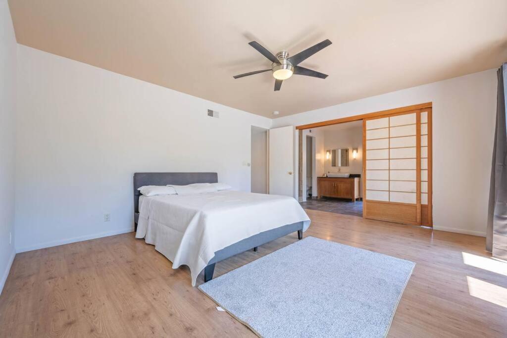 Holiday home Oakdale Retreat With Pool & Los Angeles
