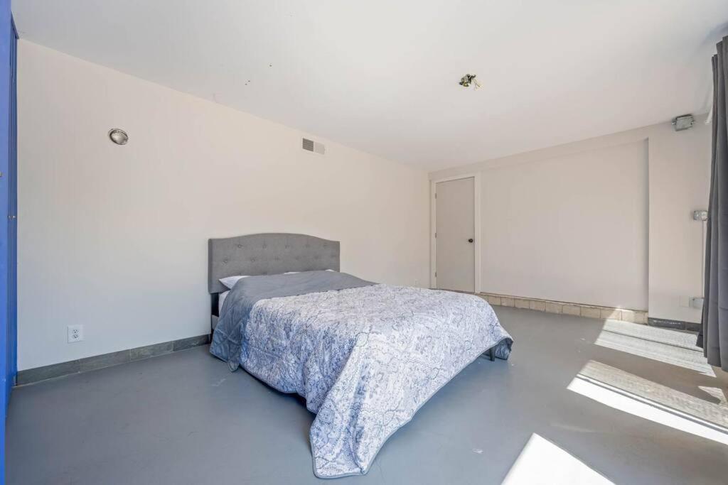 Oakdale Retreat With Pool & Holiday home