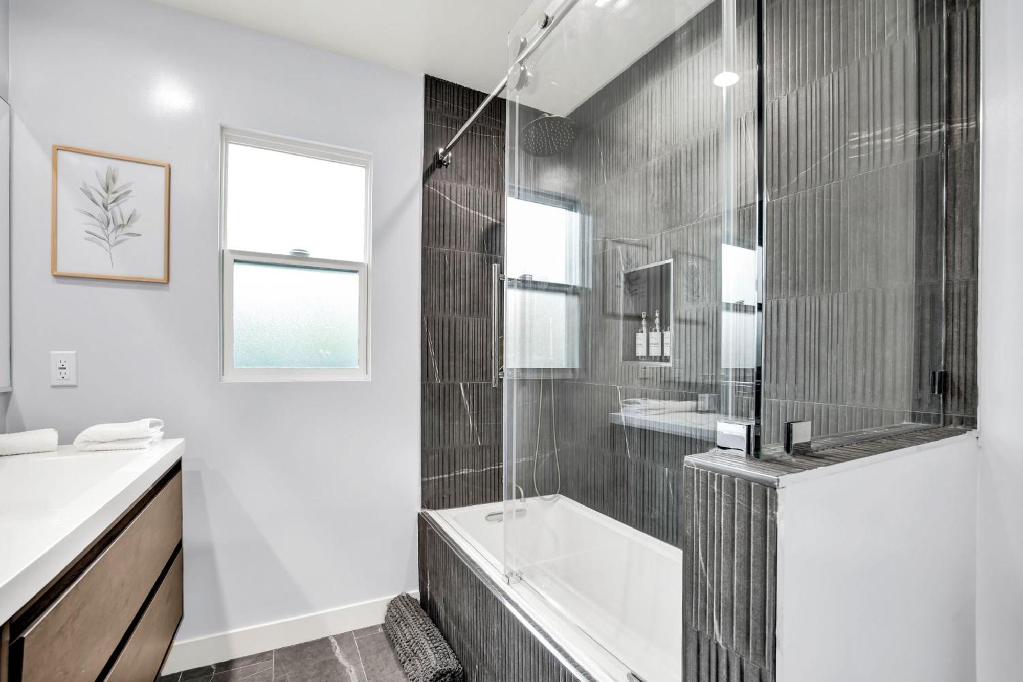 Fulton I By Avantstay Modern Haven In Downtown Holiday home Los Angeles
