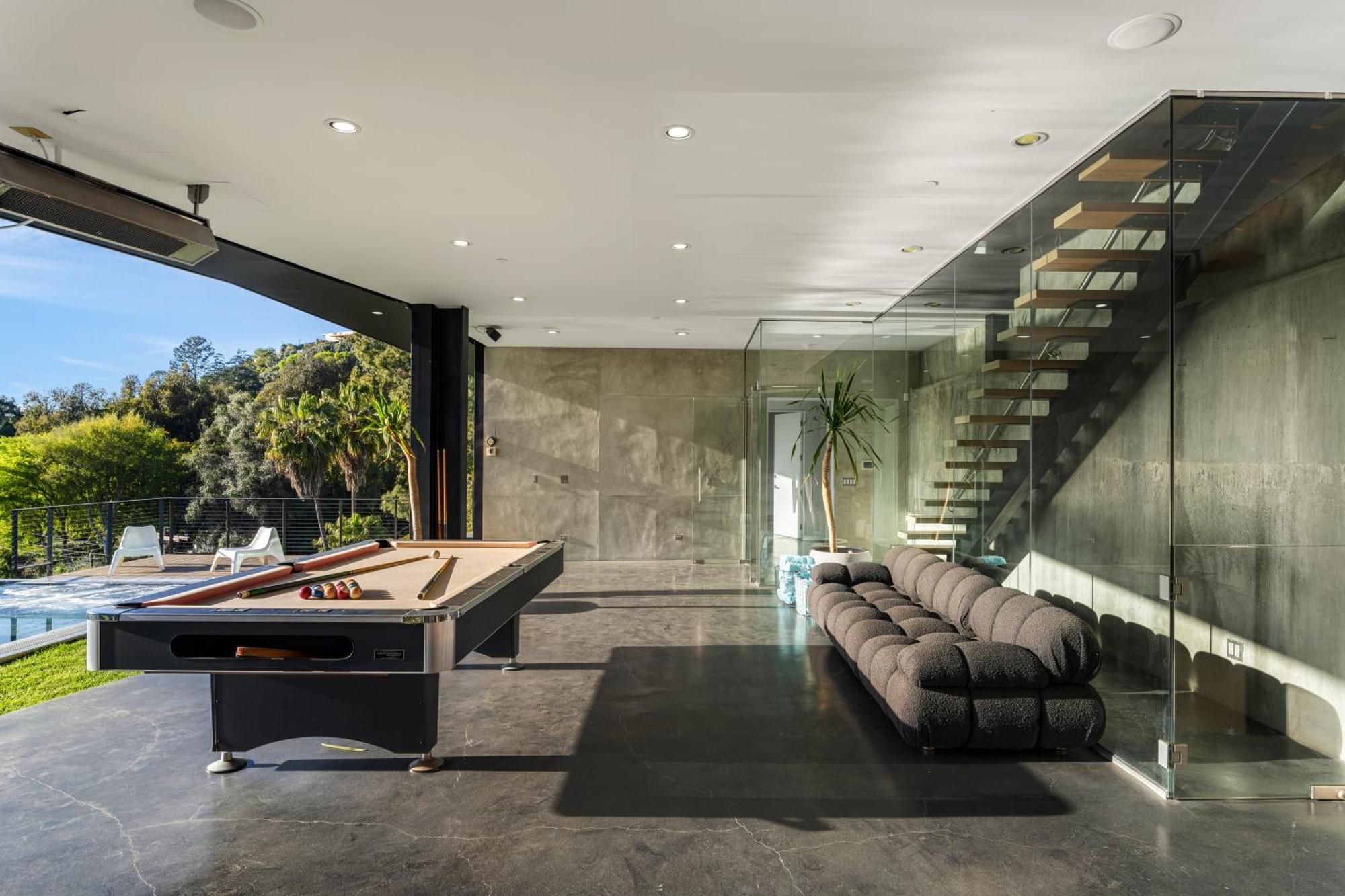 Architectural Masterpiece With Panoramic Views Villa