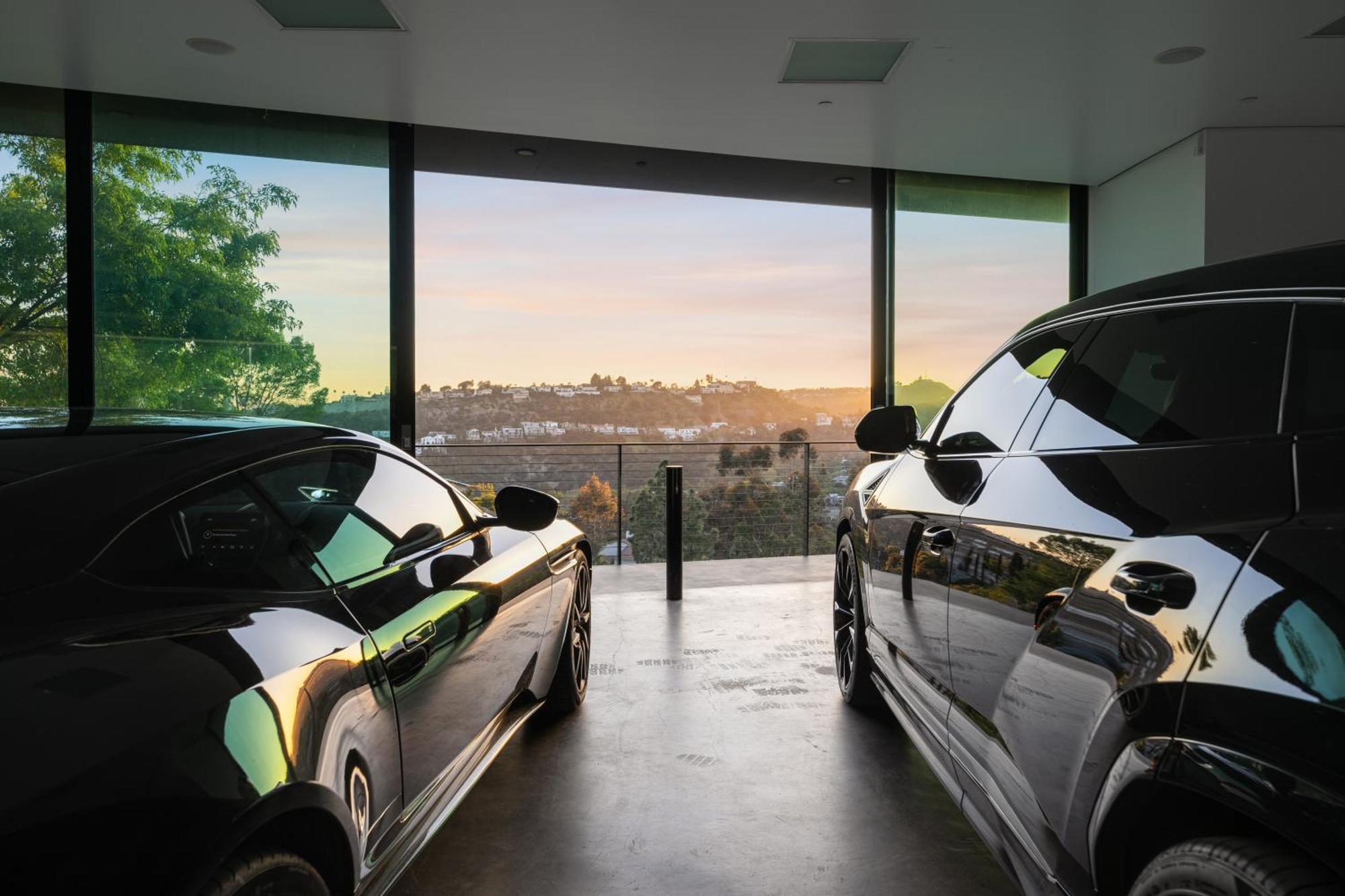 Architectural Masterpiece With Panoramic Views Villa *