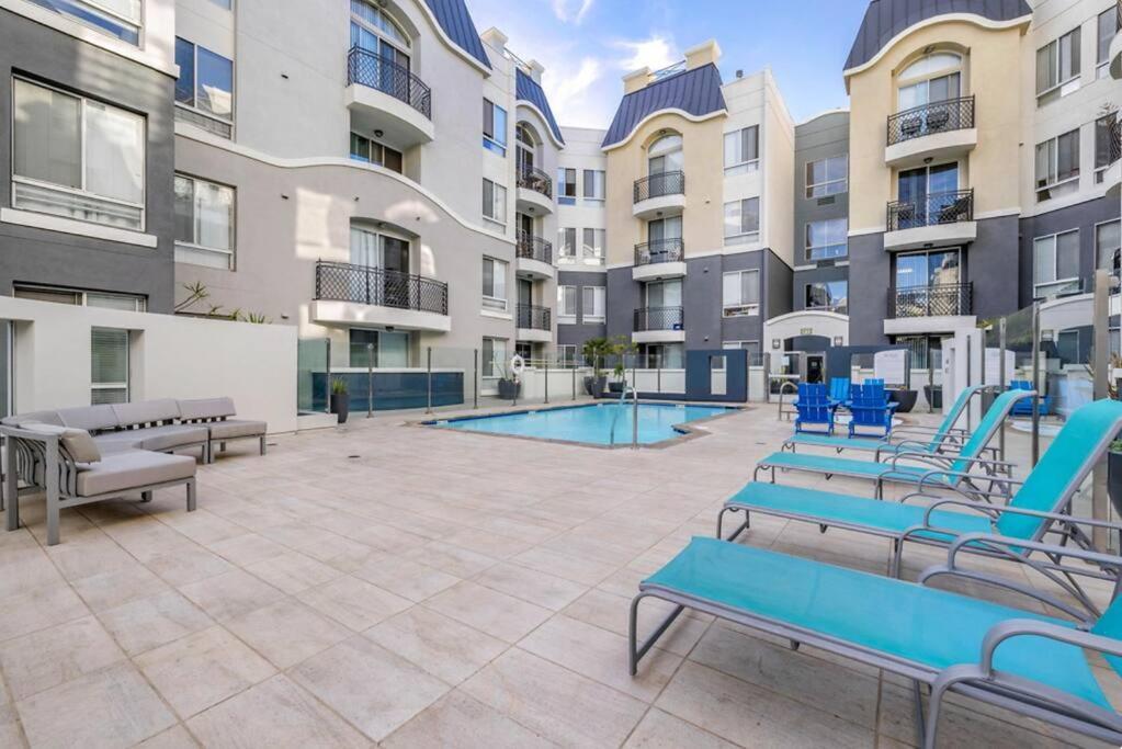 Zircon Zen - Quiet Retreat 2br Pool, Jacuzzi Marina * Los Angeles