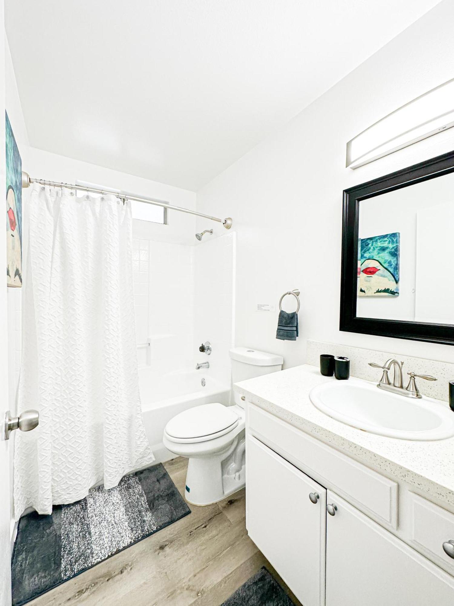 Charming 2-br, 2-story In Heart Of La - Br4 Holiday home *
