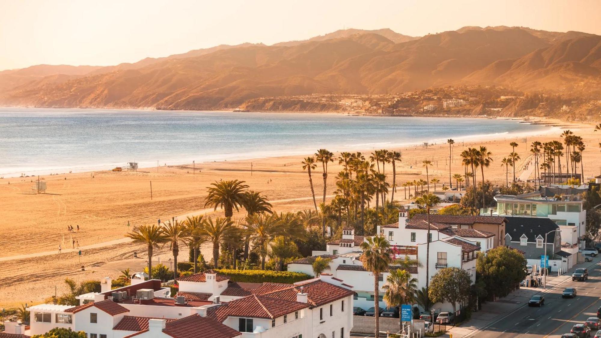 Coastal Comfort In Santa Monica Homestay Los Angeles
