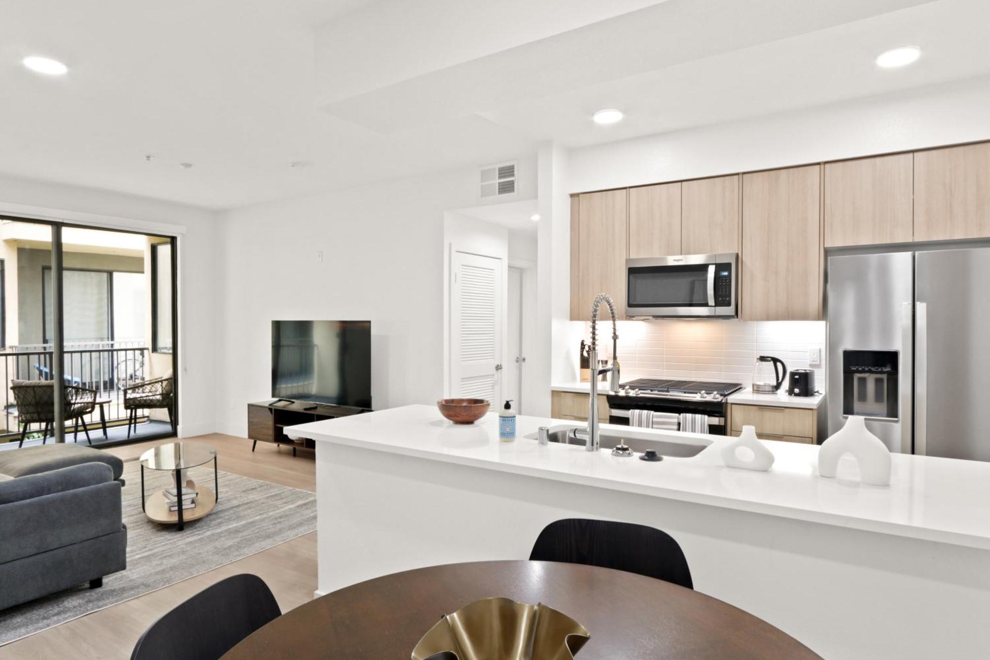 Splendid 2br, 2ba 12 Min Walk To Sm Pier!