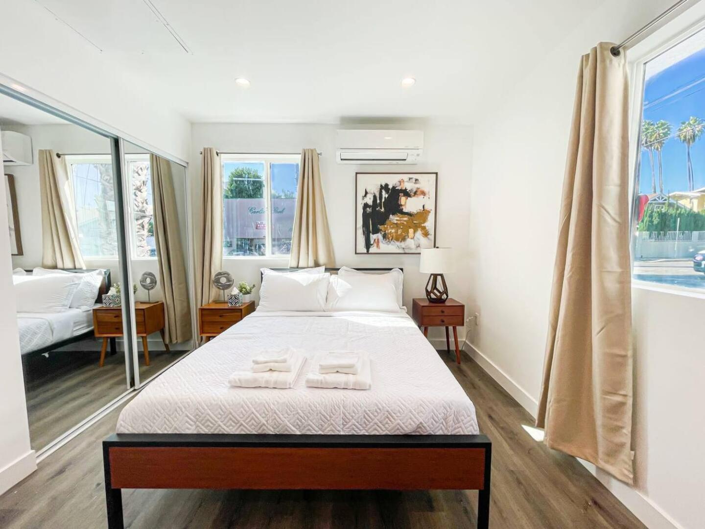 Warm And Welcoming Space In Hollywood-br16-bh Holiday home Los Angeles