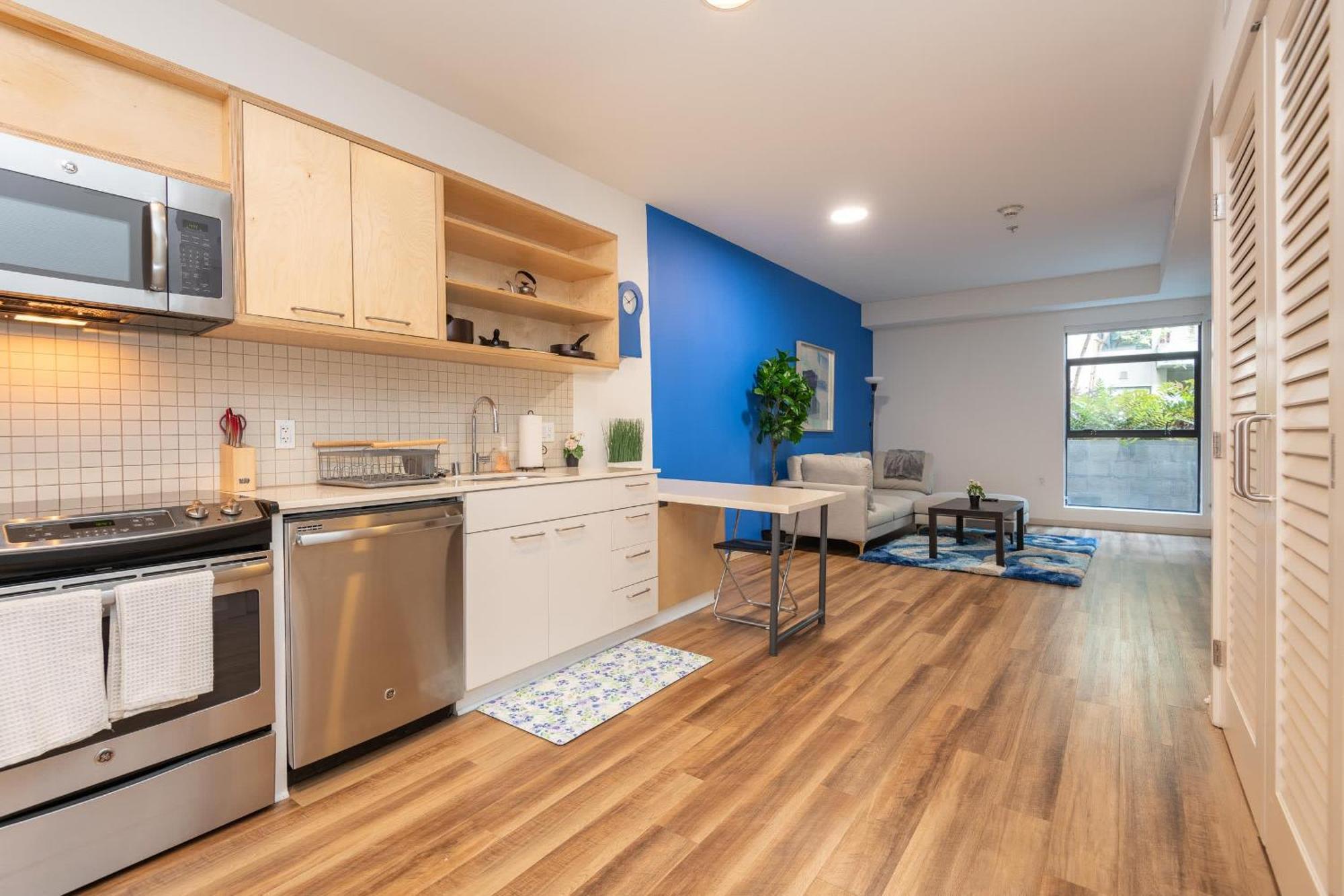 Hollywood Walk Of Fame Free Parking Pool Hot Tub Apartment *