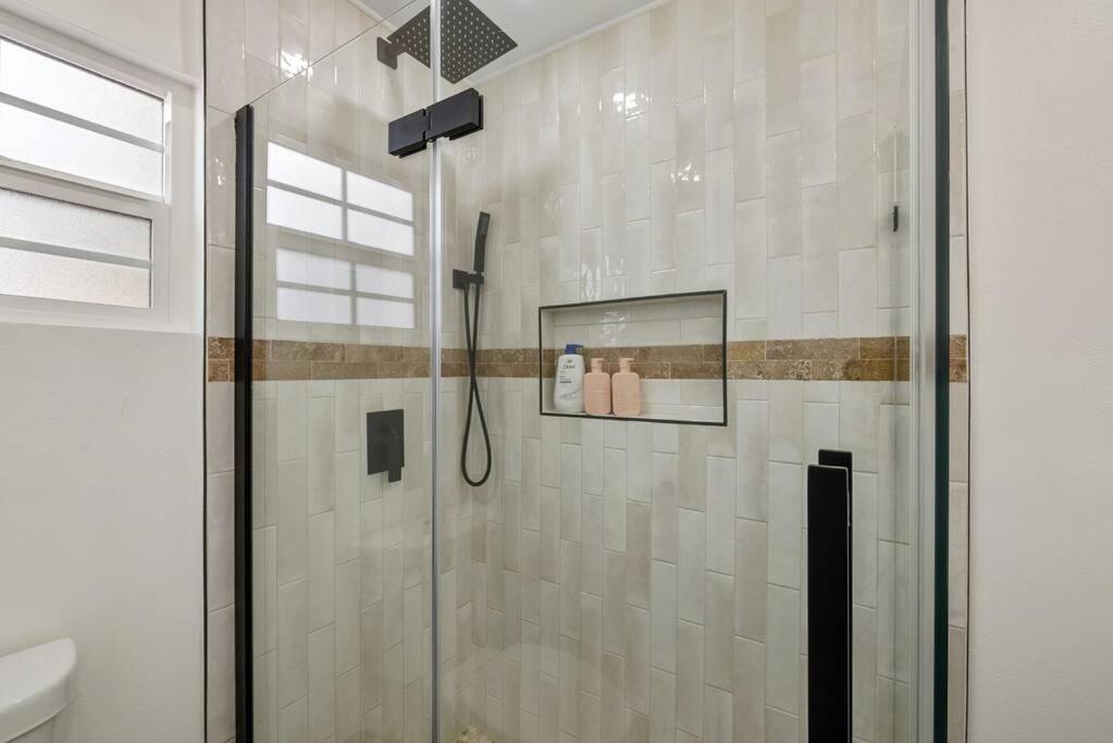 La Hub Nearby Dodgers, Pasadena & Downtown Holiday home