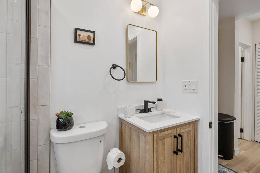 La Hub Nearby Dodgers, Pasadena & Downtown Holiday home