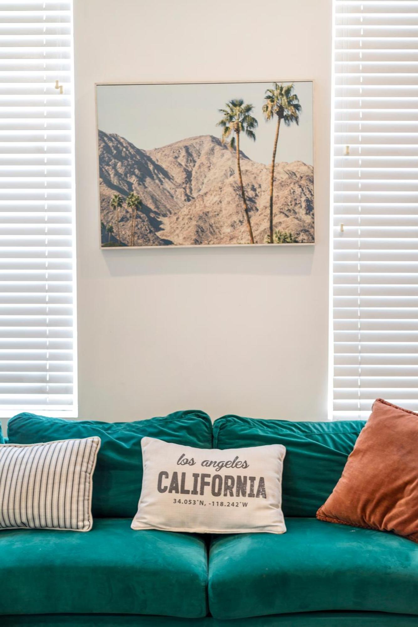 Serenity Escapes Hollywood * Los Angeles