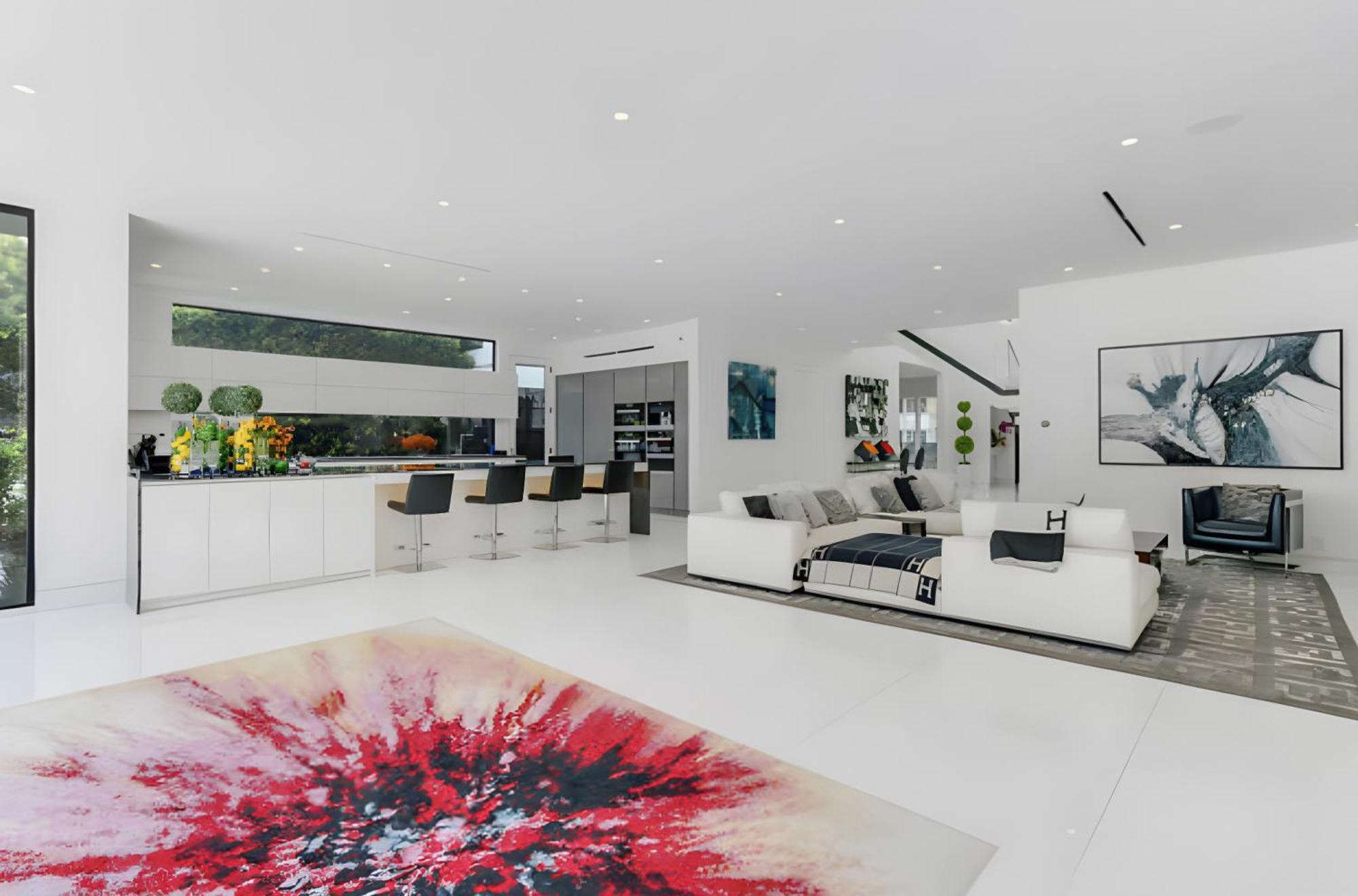 Sleek Grand In Beverly Hills Villa Los Angeles