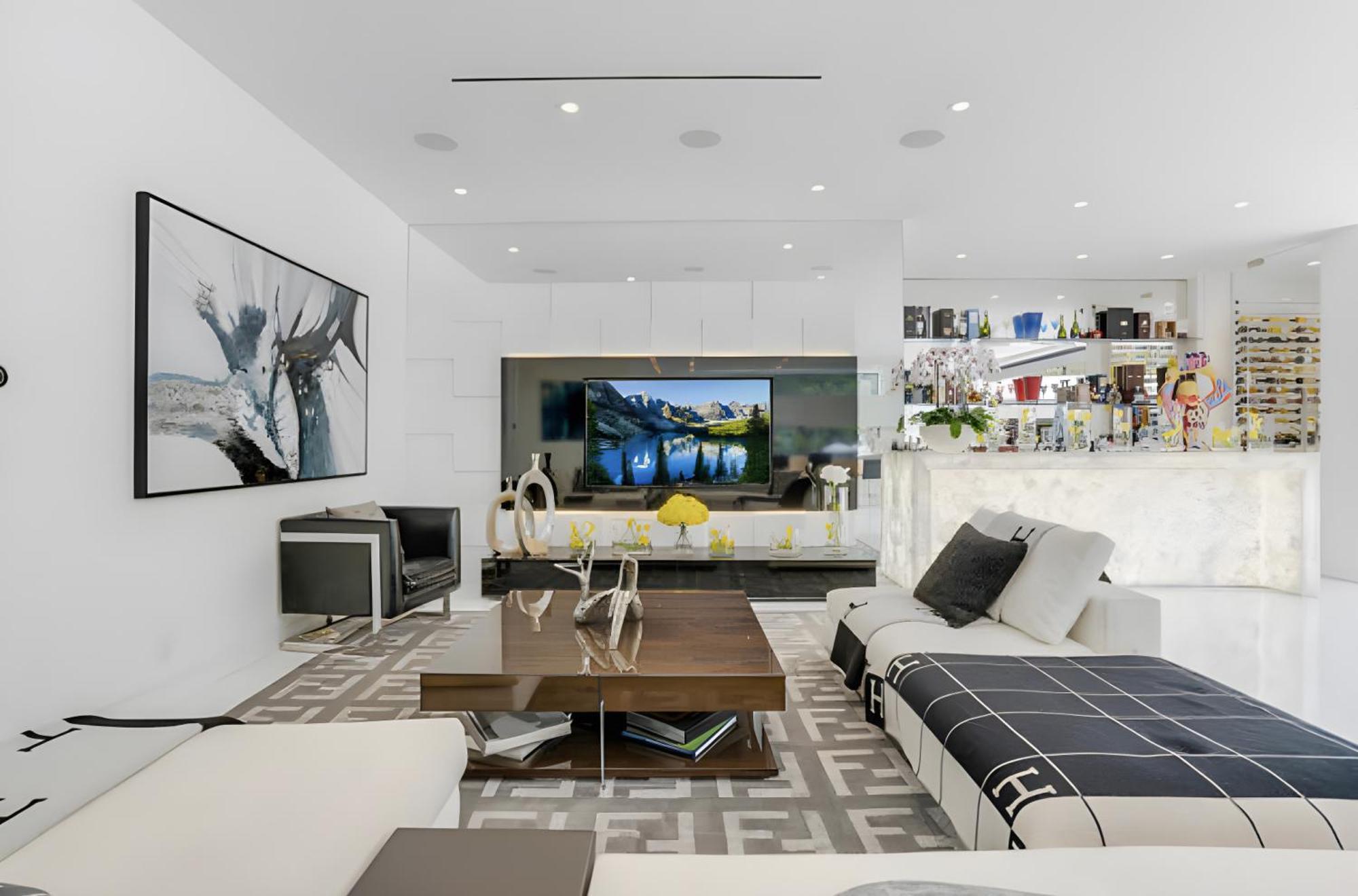 Sleek Grand In Beverly Hills Los Angeles