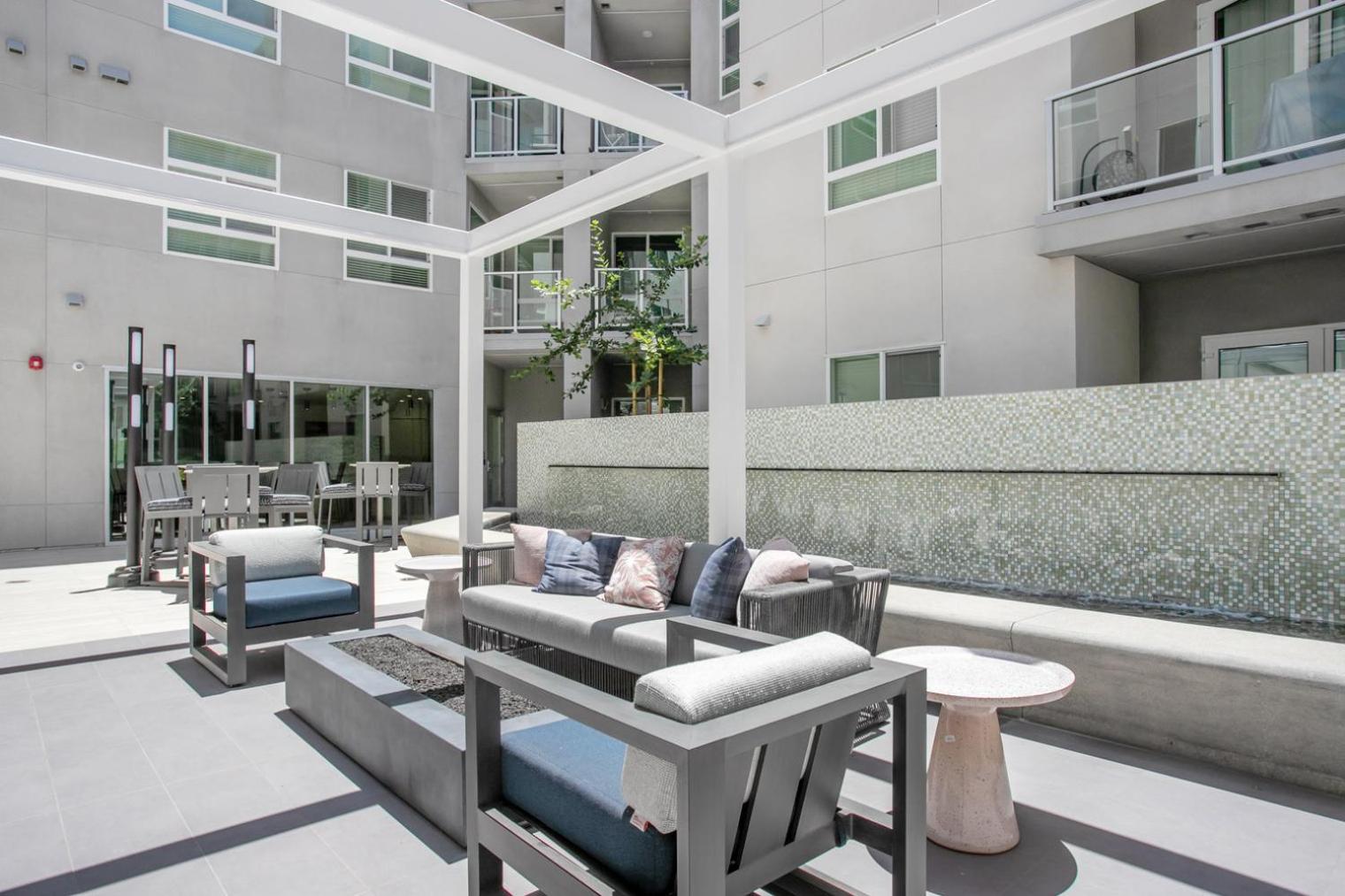 Woodland Hills W Gym Pool Nr 101 Lax-830 Apartment *