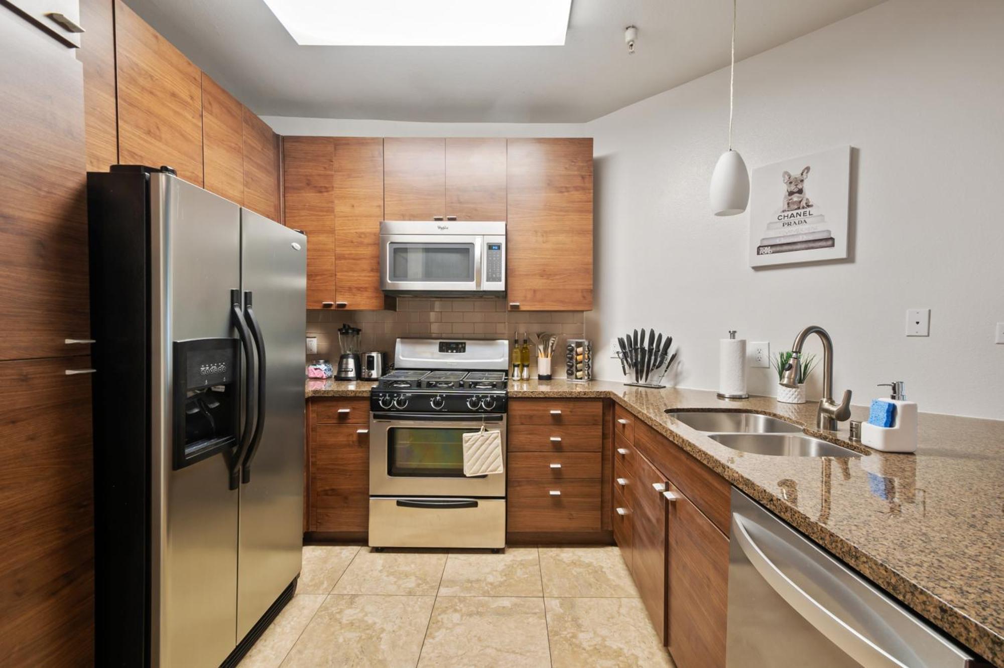 Modern 1br In Marina Del Rey With Pool, Gym And Parking Apartment