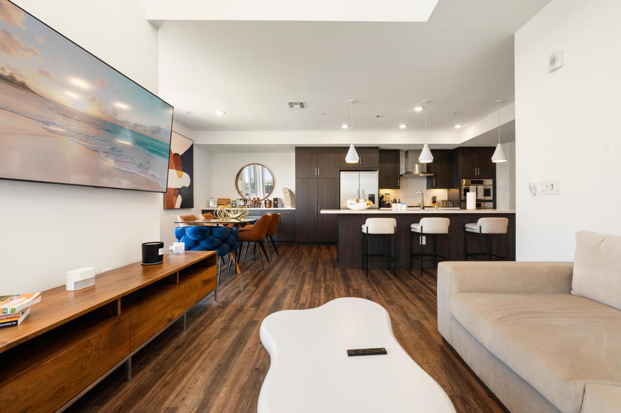 Apartment Sky-high Elegance Waterfront Penthouse 4 Beds *
