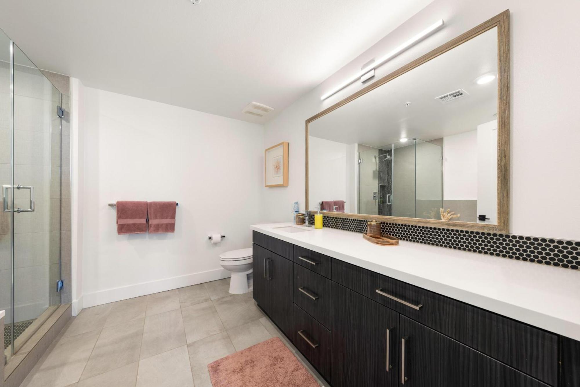 Sky-high Elegance Waterfront Penthouse 4 Beds * Los Angeles