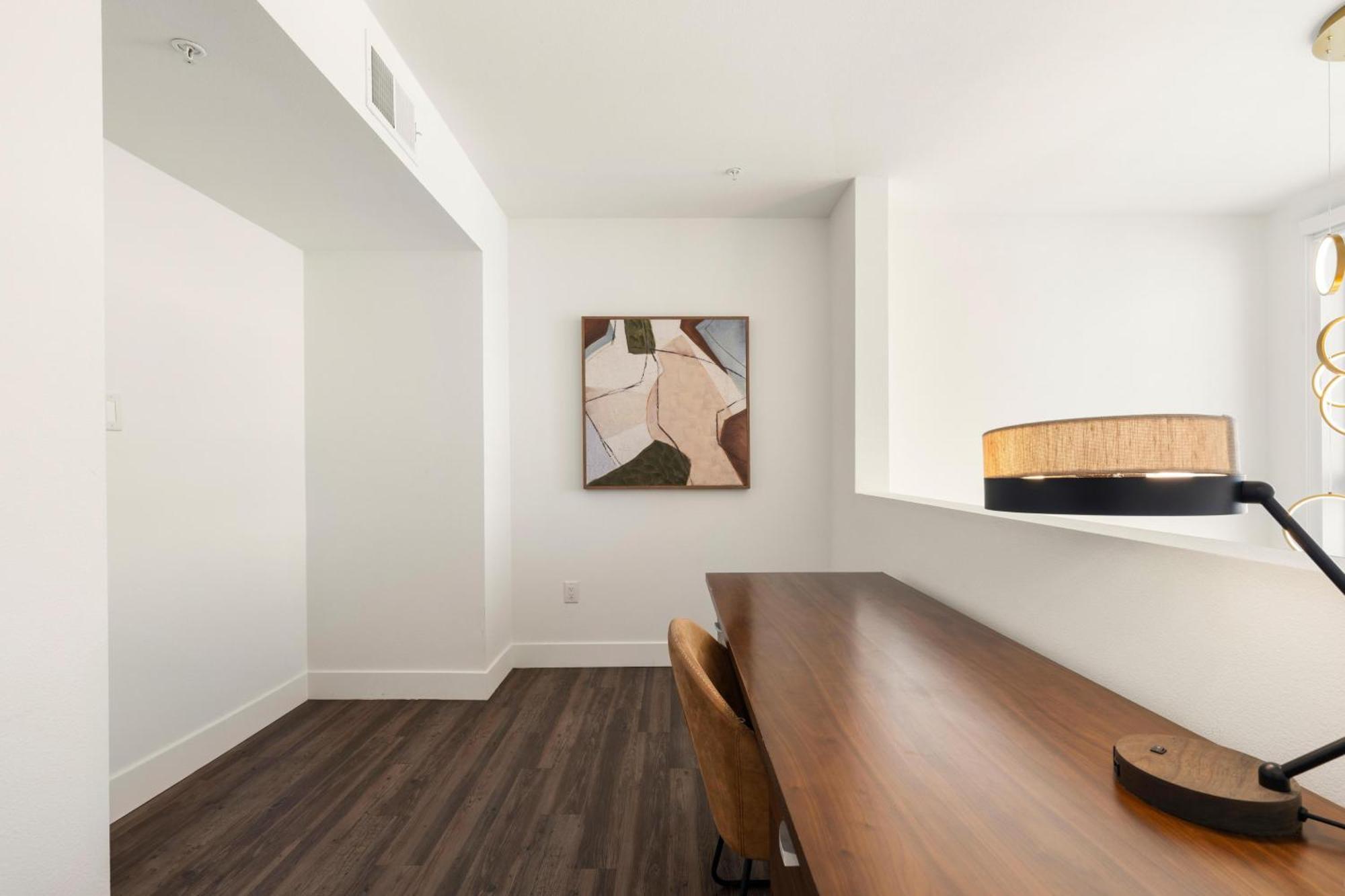 Apartment Sky-high Elegance Waterfront Penthouse 4 Beds Los Angeles