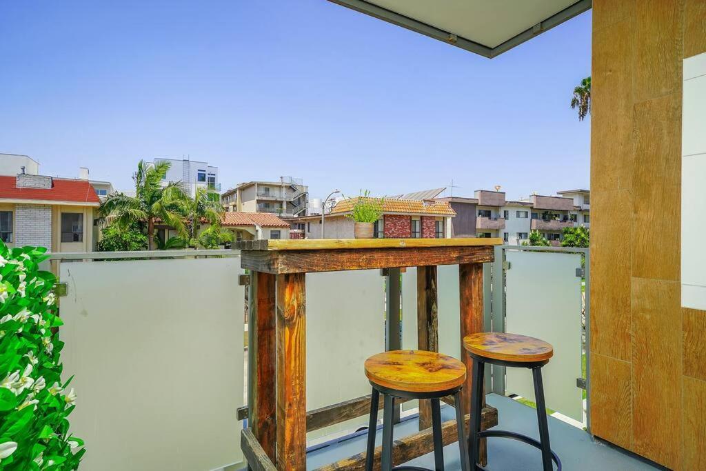 Apartment Amazing, Spacious Unit, Heart La
