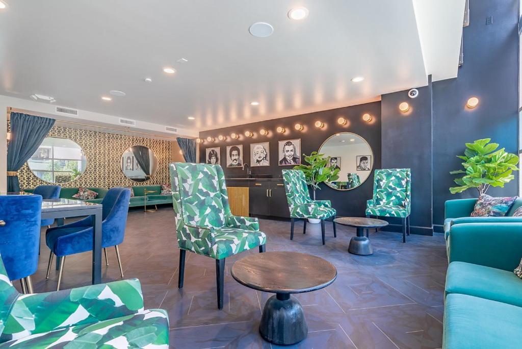 West Hollywood Penthouse With Pool! Apartment *