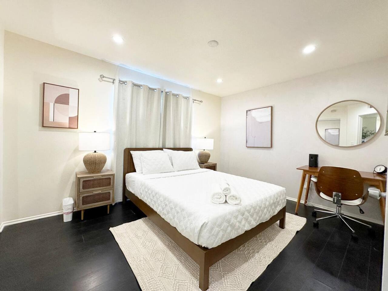 Holiday home Bohemian Dream- 2br, Retreat Near Hollywood -br6 *