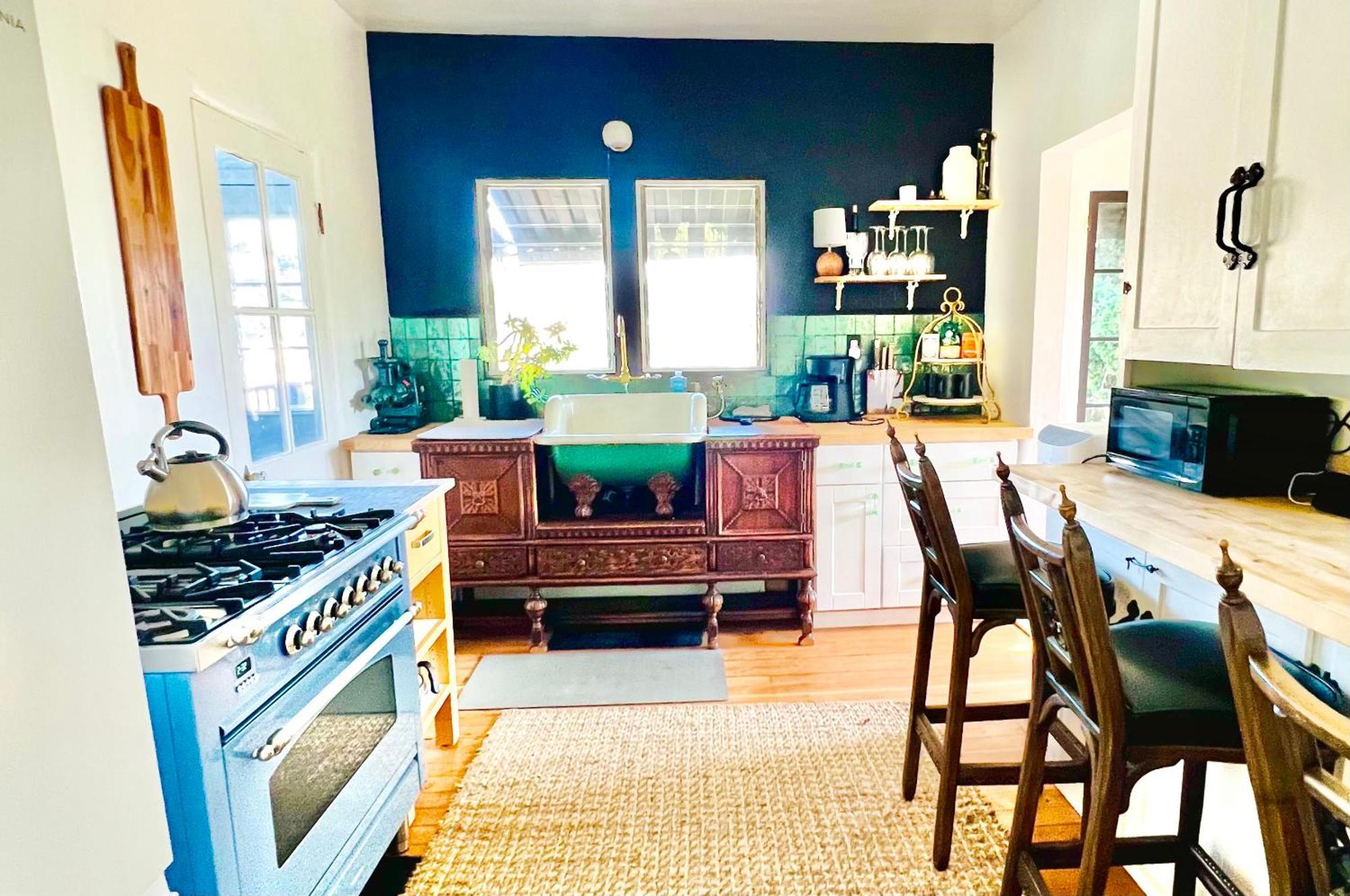 Holiday home Spanish In Franklin Hills Walk To Sunset Junction By Jordannella Realty
