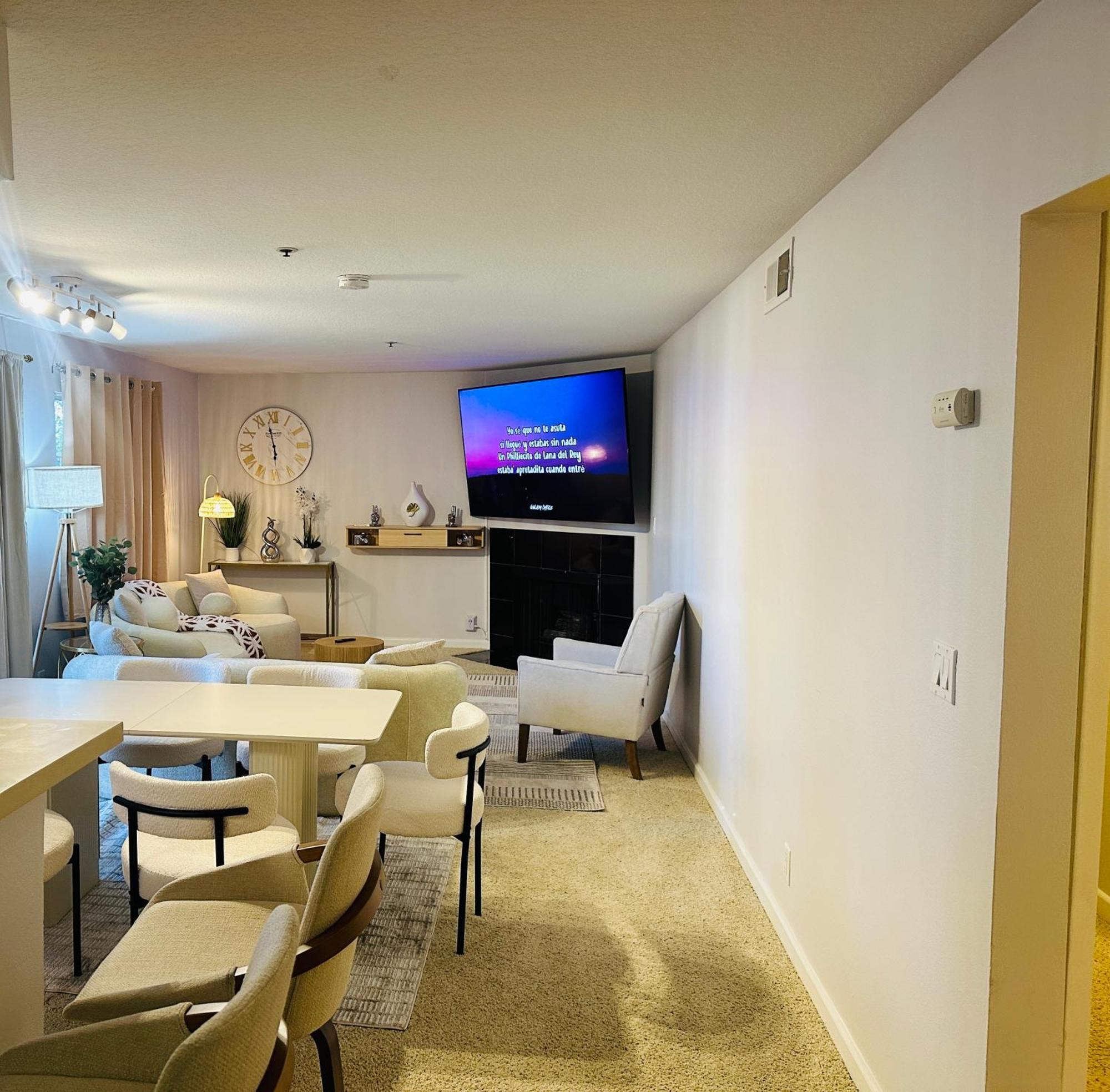 Apartment Mid-city Charm 2br Near Hotspots! Los Angeles