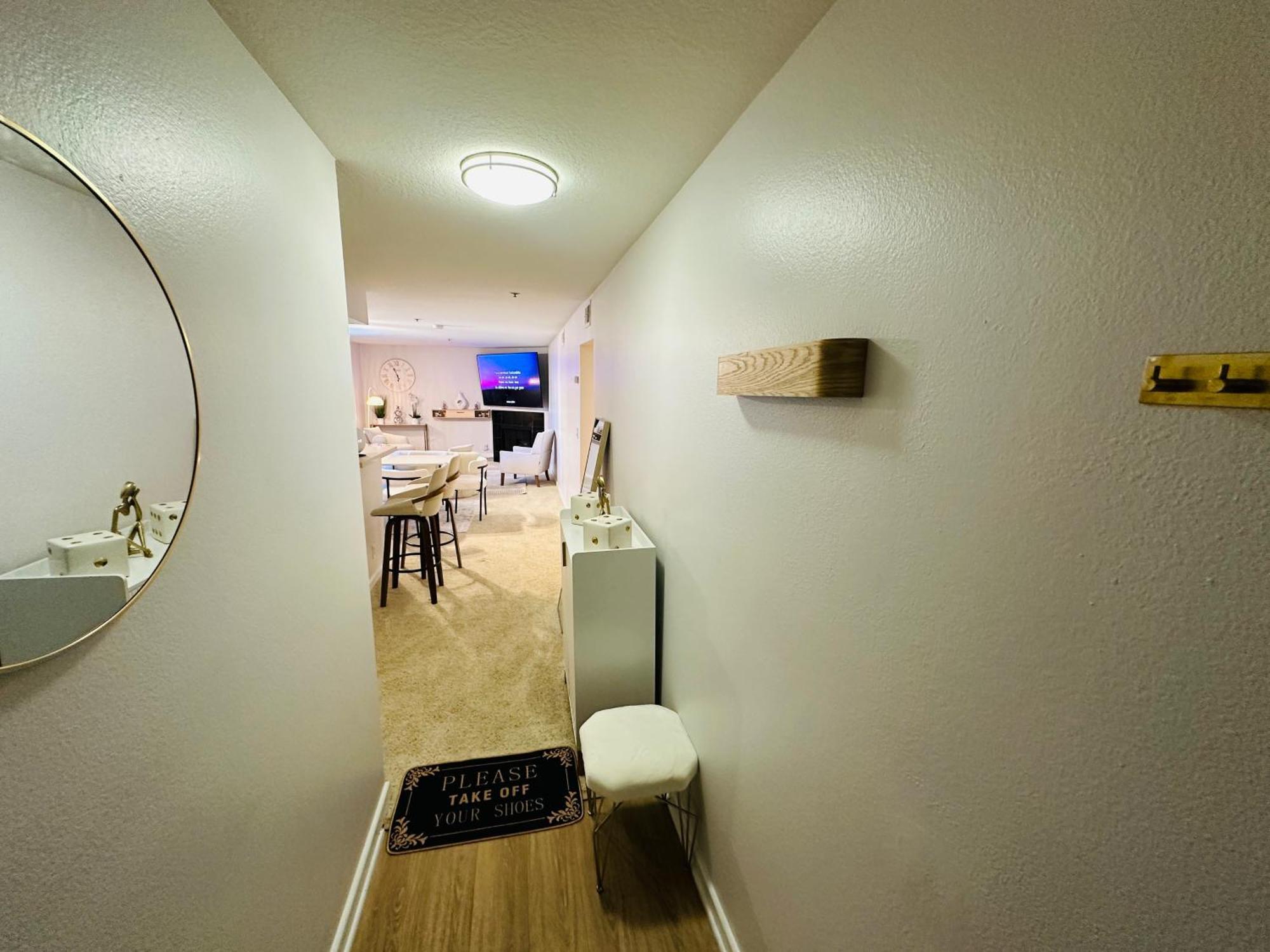 Mid-city Charm 2br Near Hotspots! Apartment *