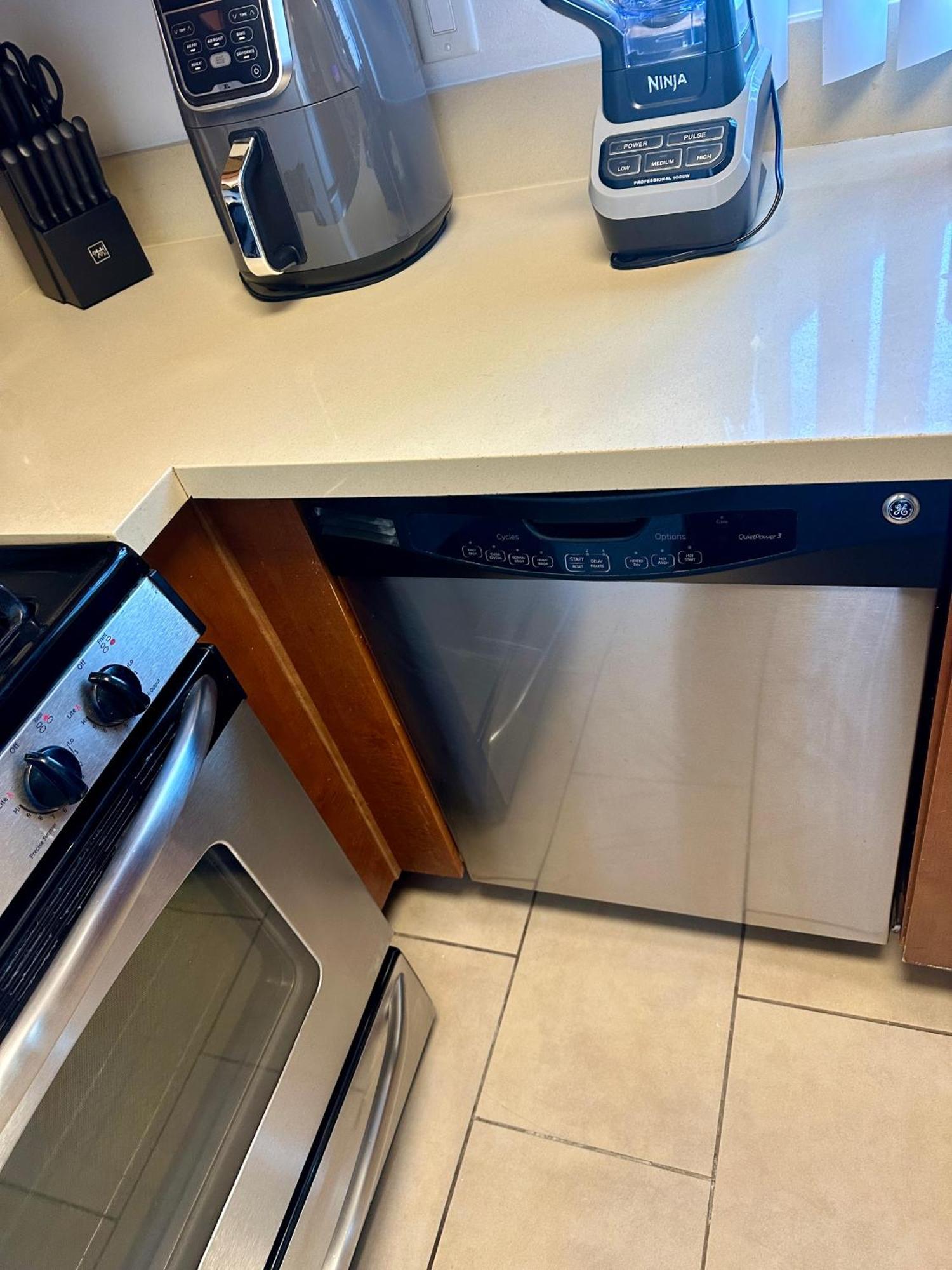 Mid-city Charm 2br Near Hotspots! *