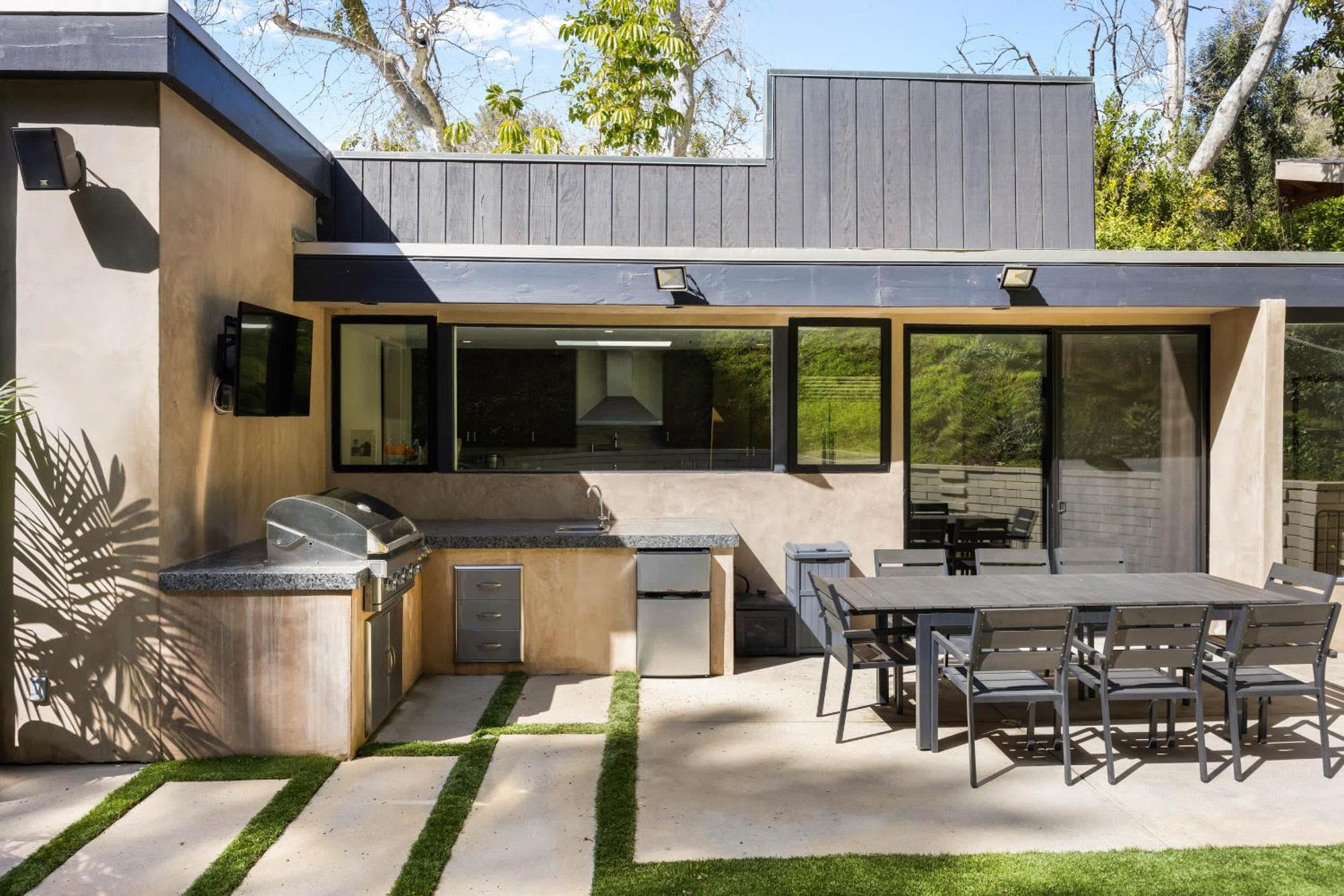 Aman By Awhile Holiday home *