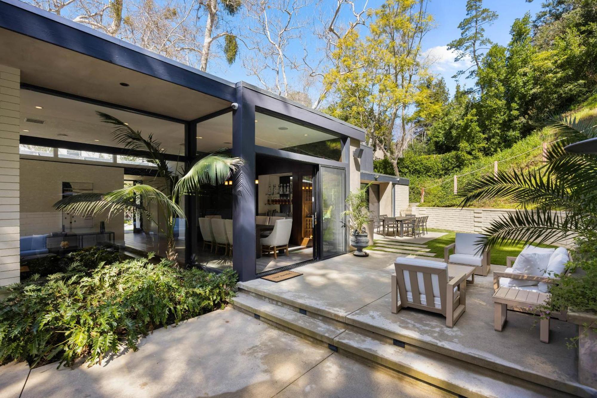 Aman By Awhile Holiday home *
